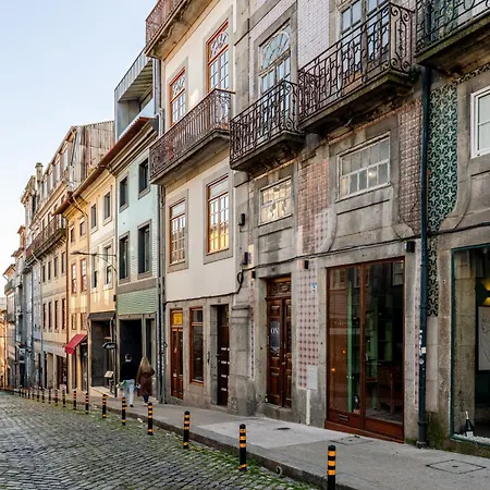 Hostwise - Stylish Flat With Balcony * Oporto