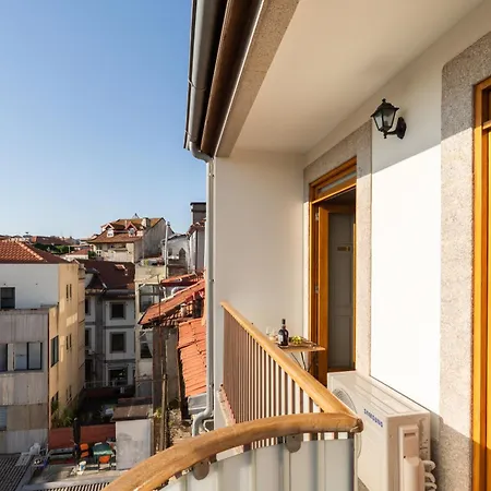 Hostwise - Stylish Flat With Balcony * Oporto