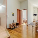Lägenhet Hostwise - Stylish Flat With Balcony Oporto