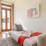 Hostwise - Stylish Flat With Balcony * Oporto