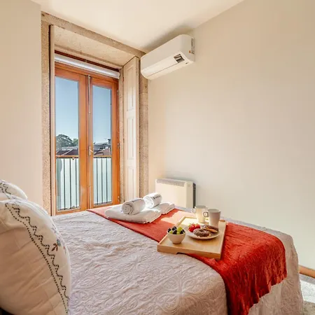 Hostwise - Stylish Flat With Balcony * Porto