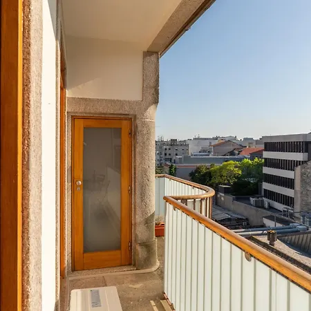 Hostwise - Stylish Flat With Balcony 아파트 포르투