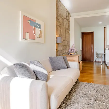 Hostwise - Stylish Flat With Balcony 아파트 포르투