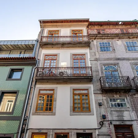 Lägenhet Hostwise - Stylish Flat With Balcony *