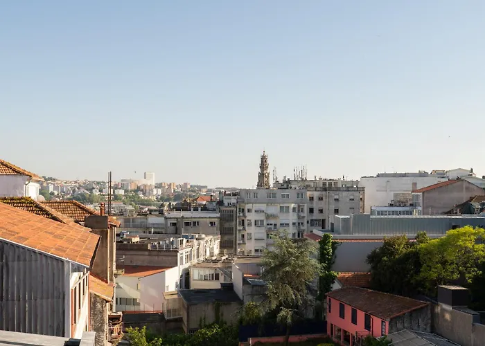 Hostwise - Stylish Flat With Balcony Appartement Oporto