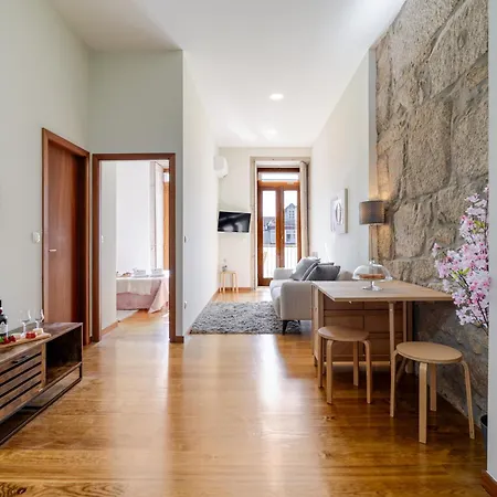 Apartament Hostwise - Stylish Flat With Balcony Porto