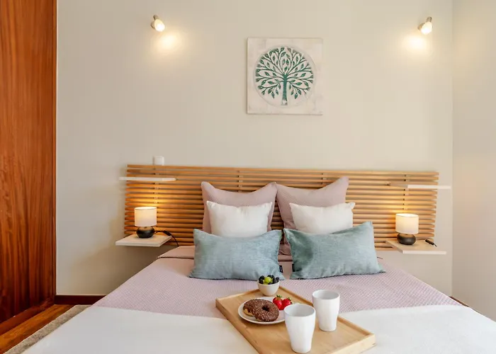 شقة Hostwise - Stylish Flat With Balcony